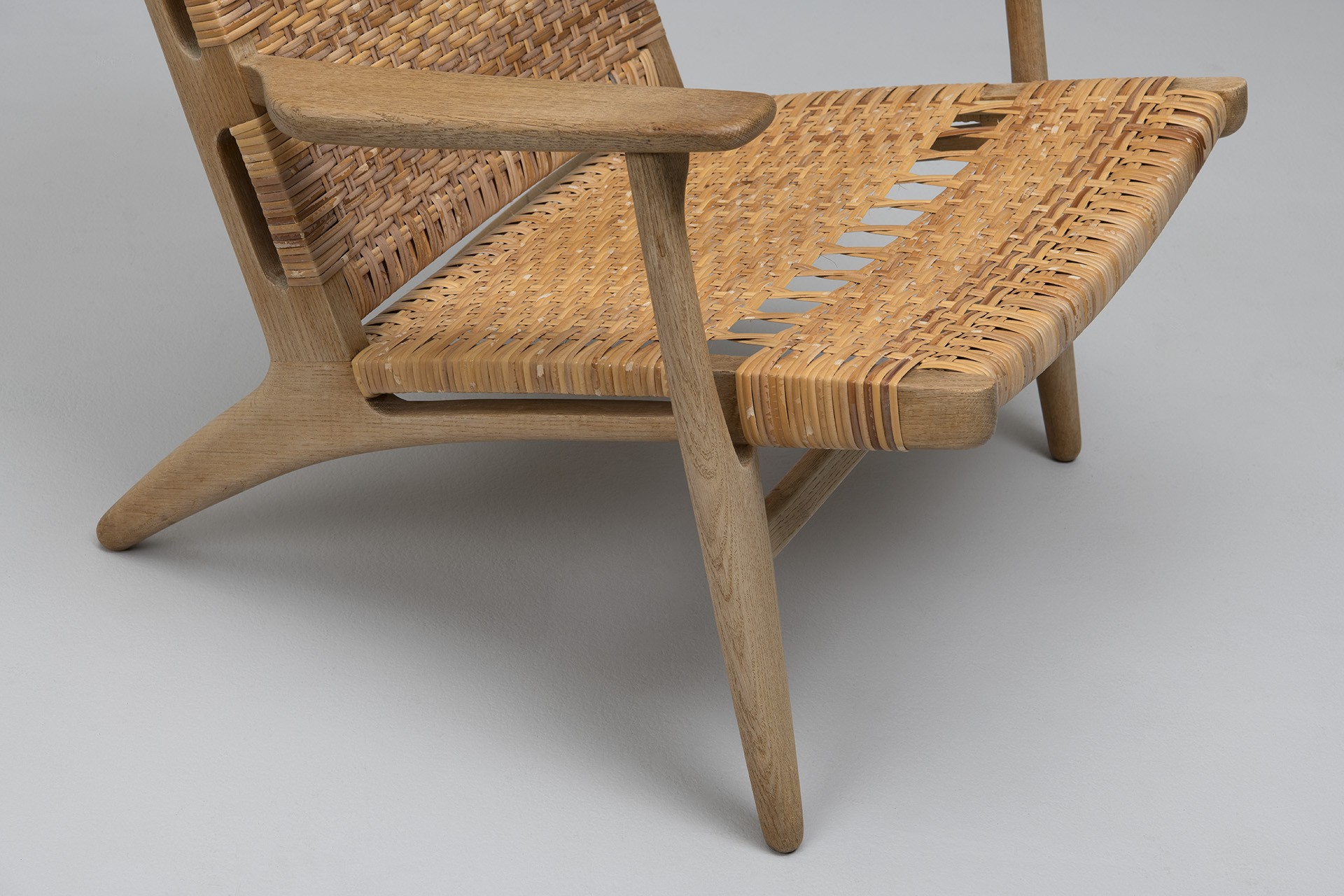 Pair of Armchairs, Model no. 'CH-27' image 6