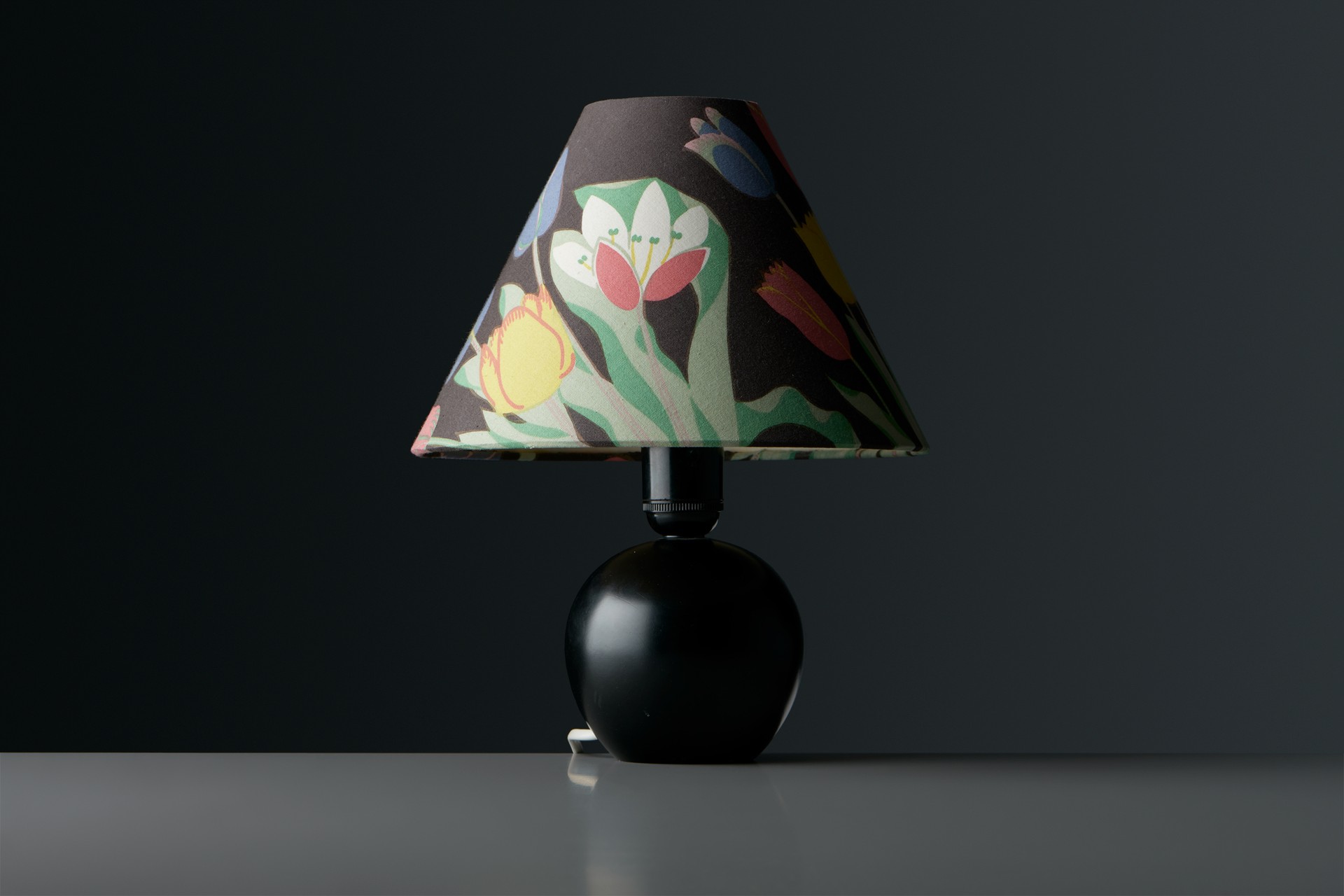 Table Lamp image 3