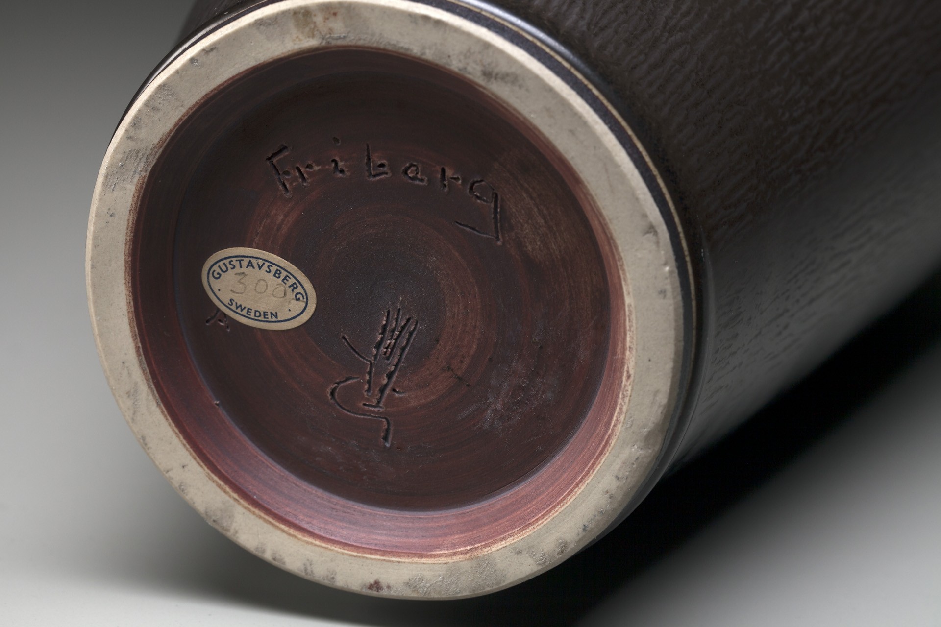 Vase image 4
