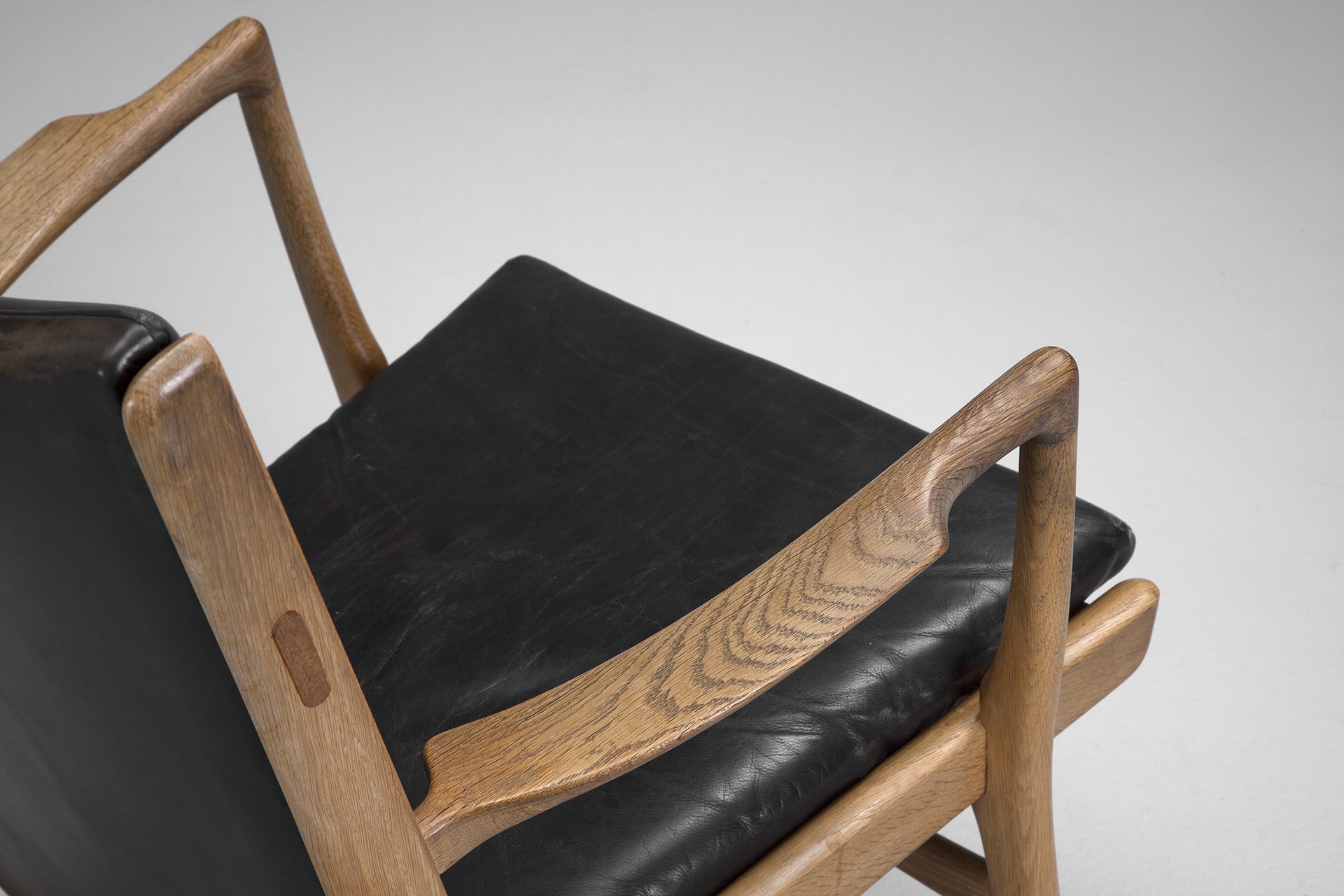 "AP 16". Easy Chair  image 4