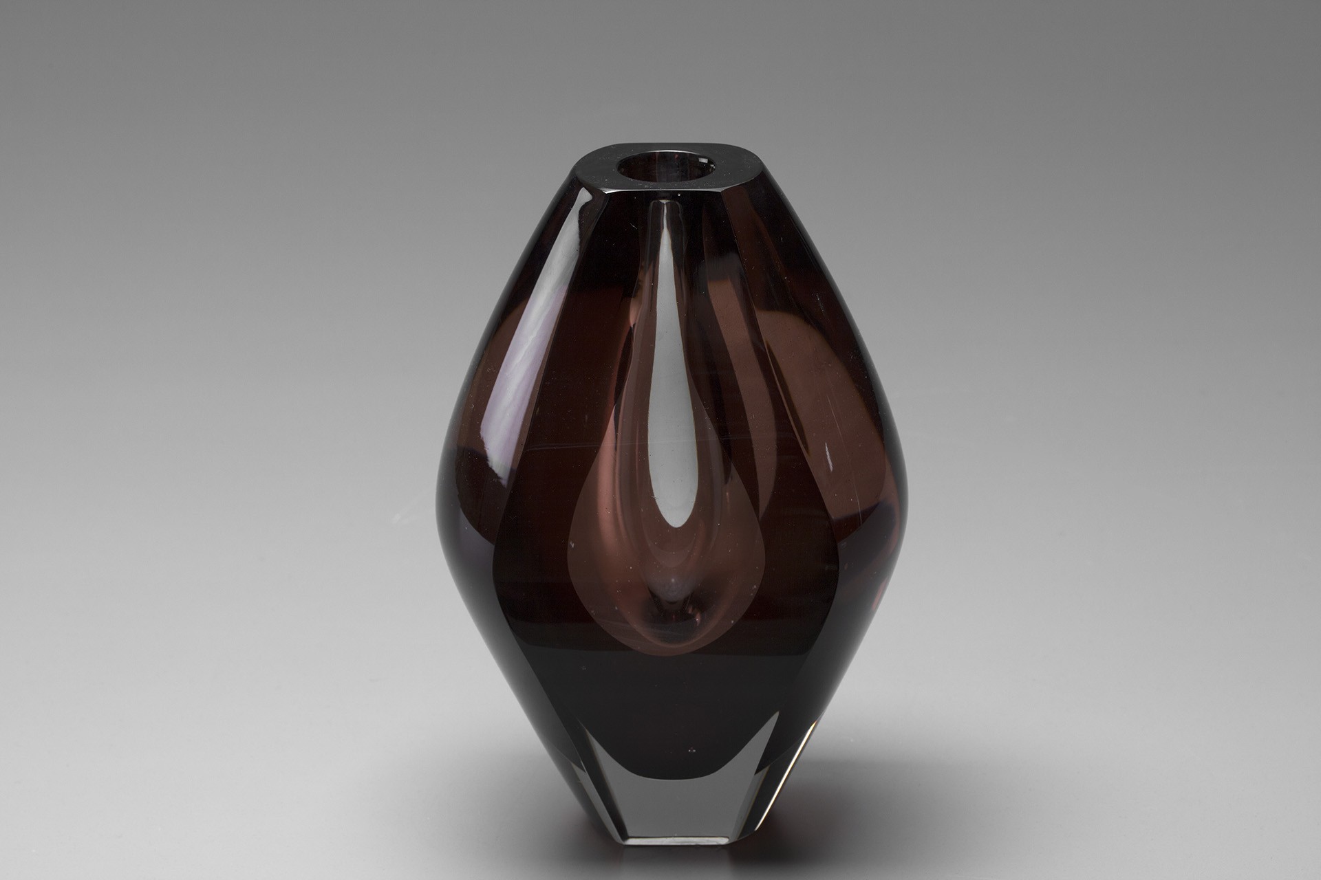 "Ventana" Vase