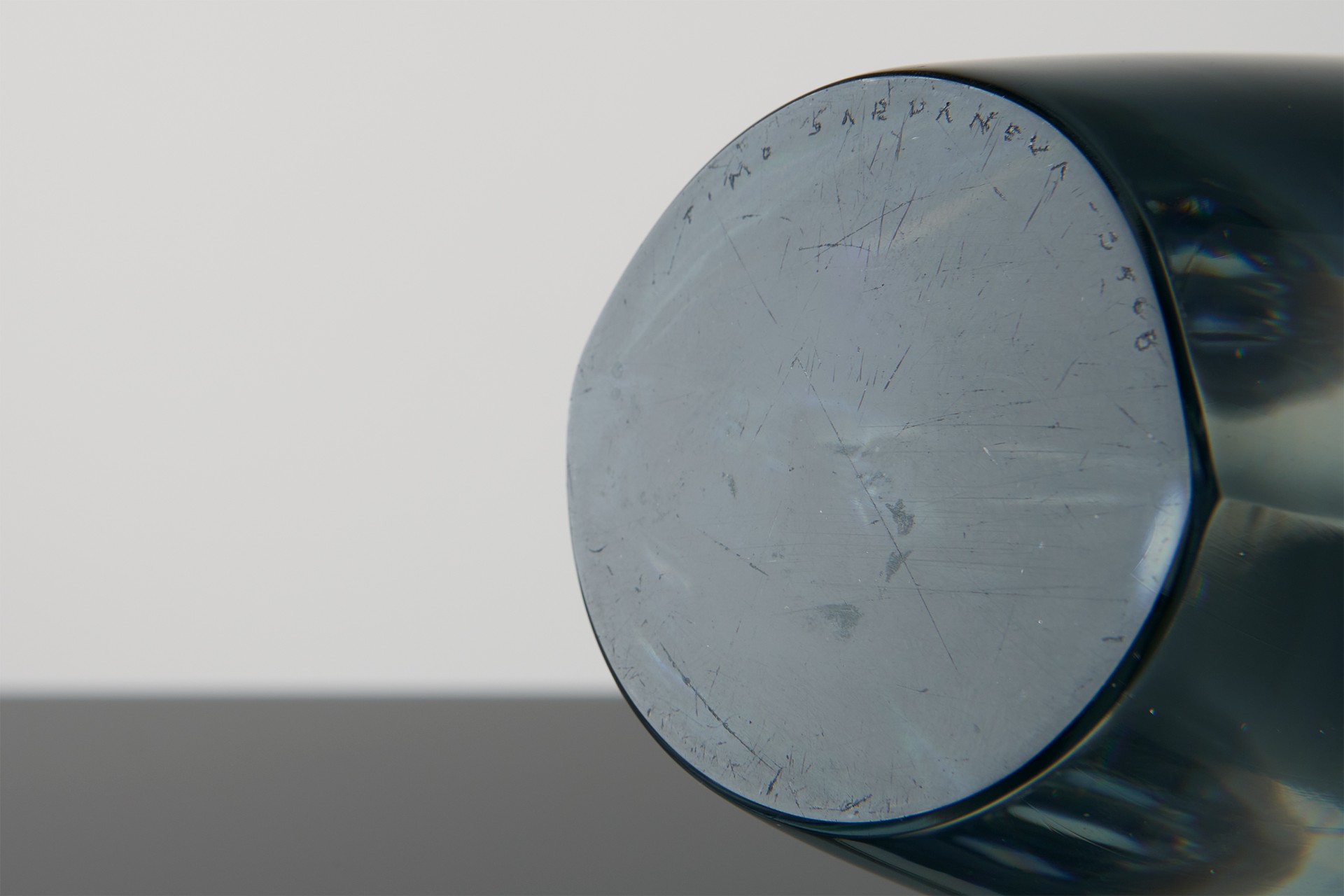 Large 'Orchid' Vase, Model no. 3566 image 5