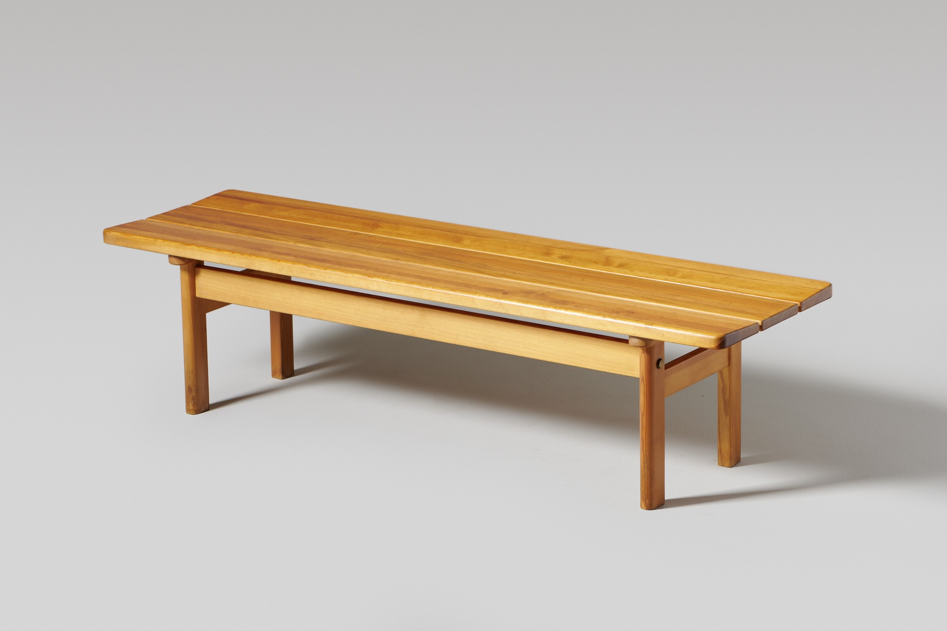 'Asserbo' Bench