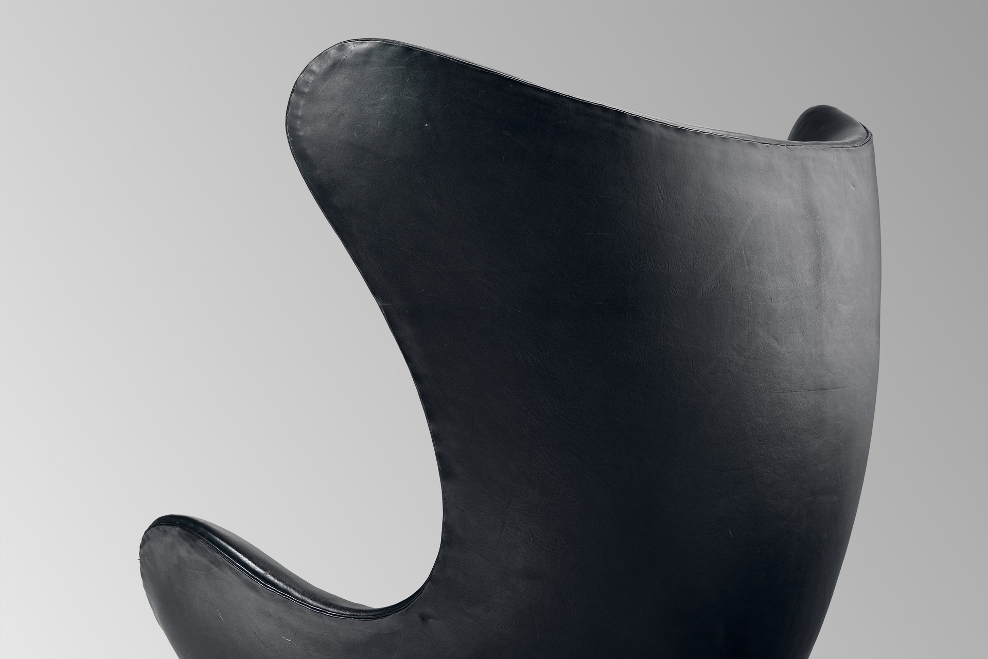'Egg' Chair image 4