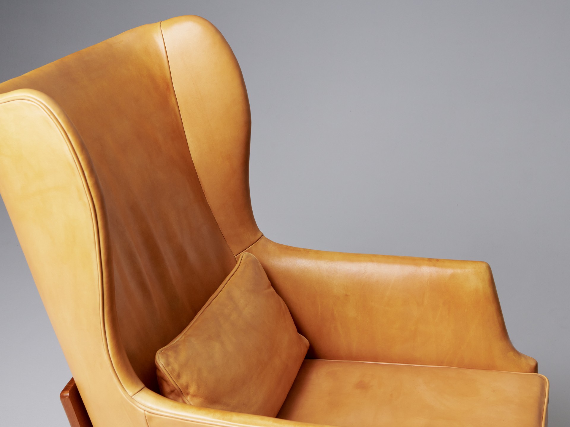 Armchair with Ottoman image 8