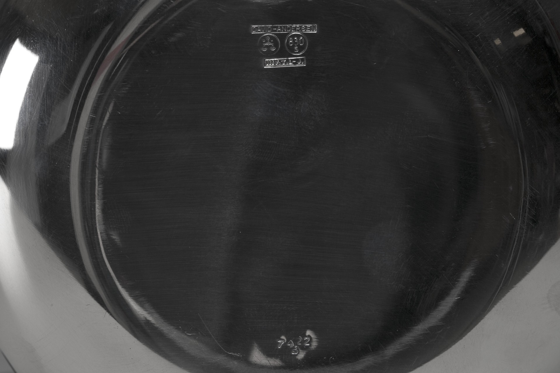 Silver Pot image 3