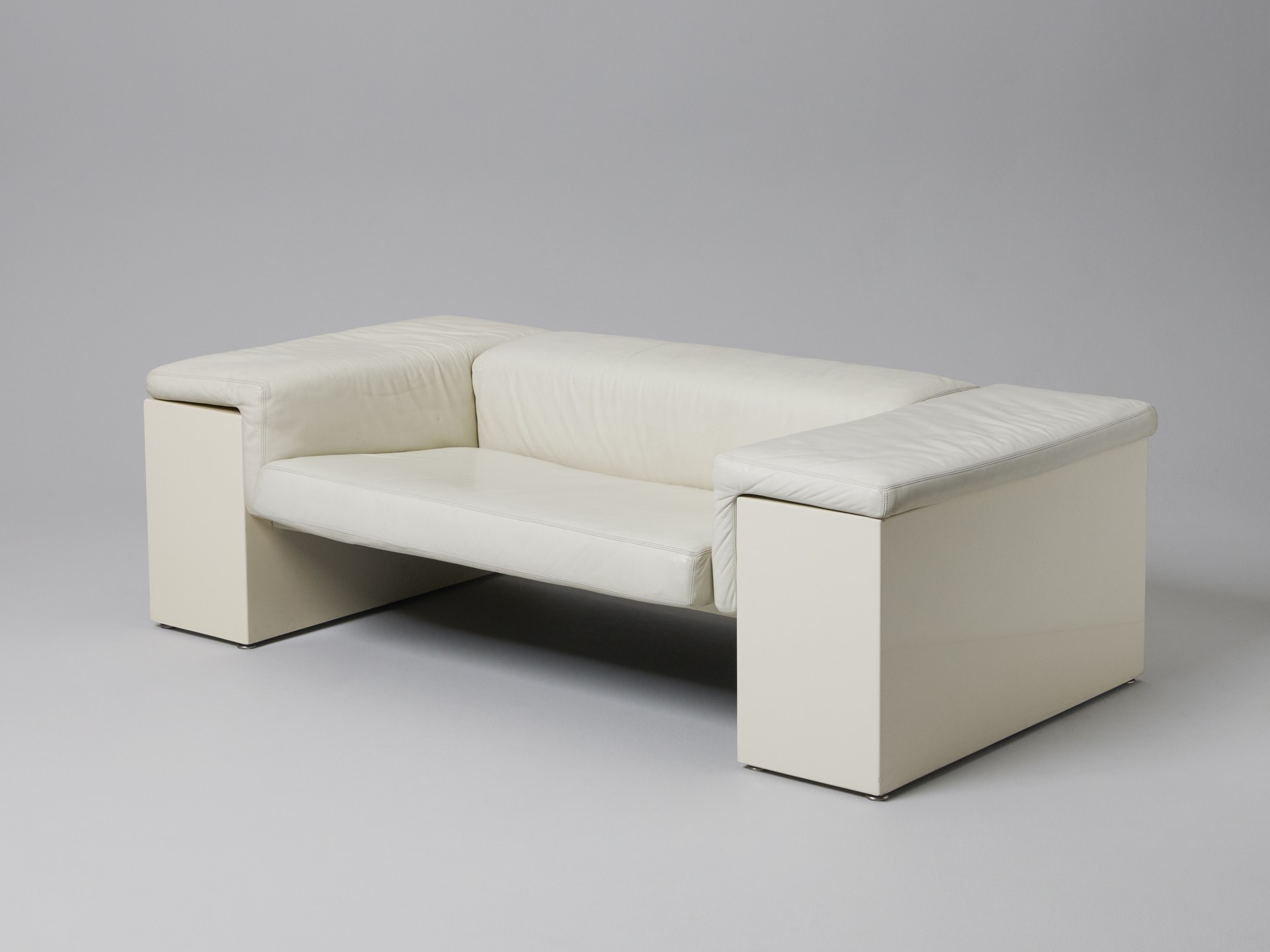 Pair of 'Brigadier' Sofas image 11