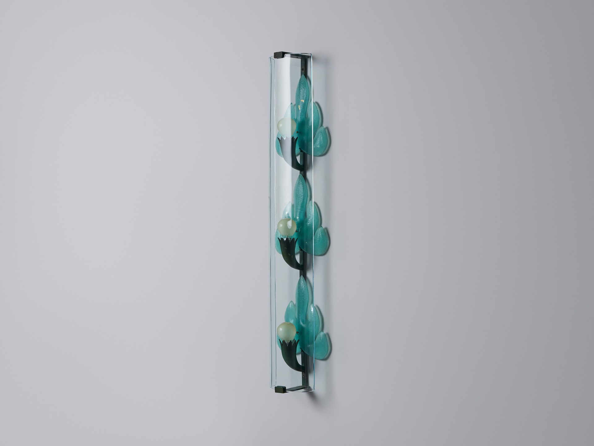 Large Wall Lamp image 3