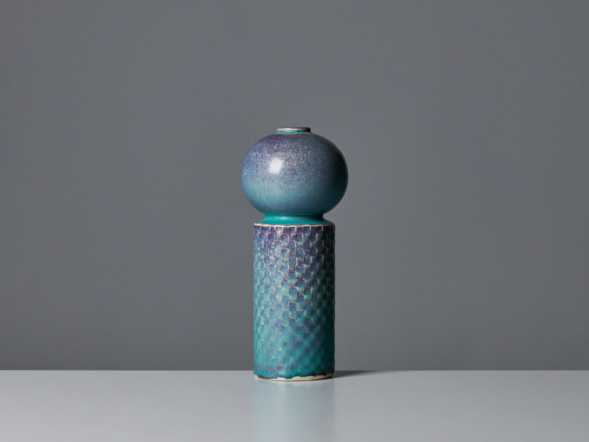 Vase image 2