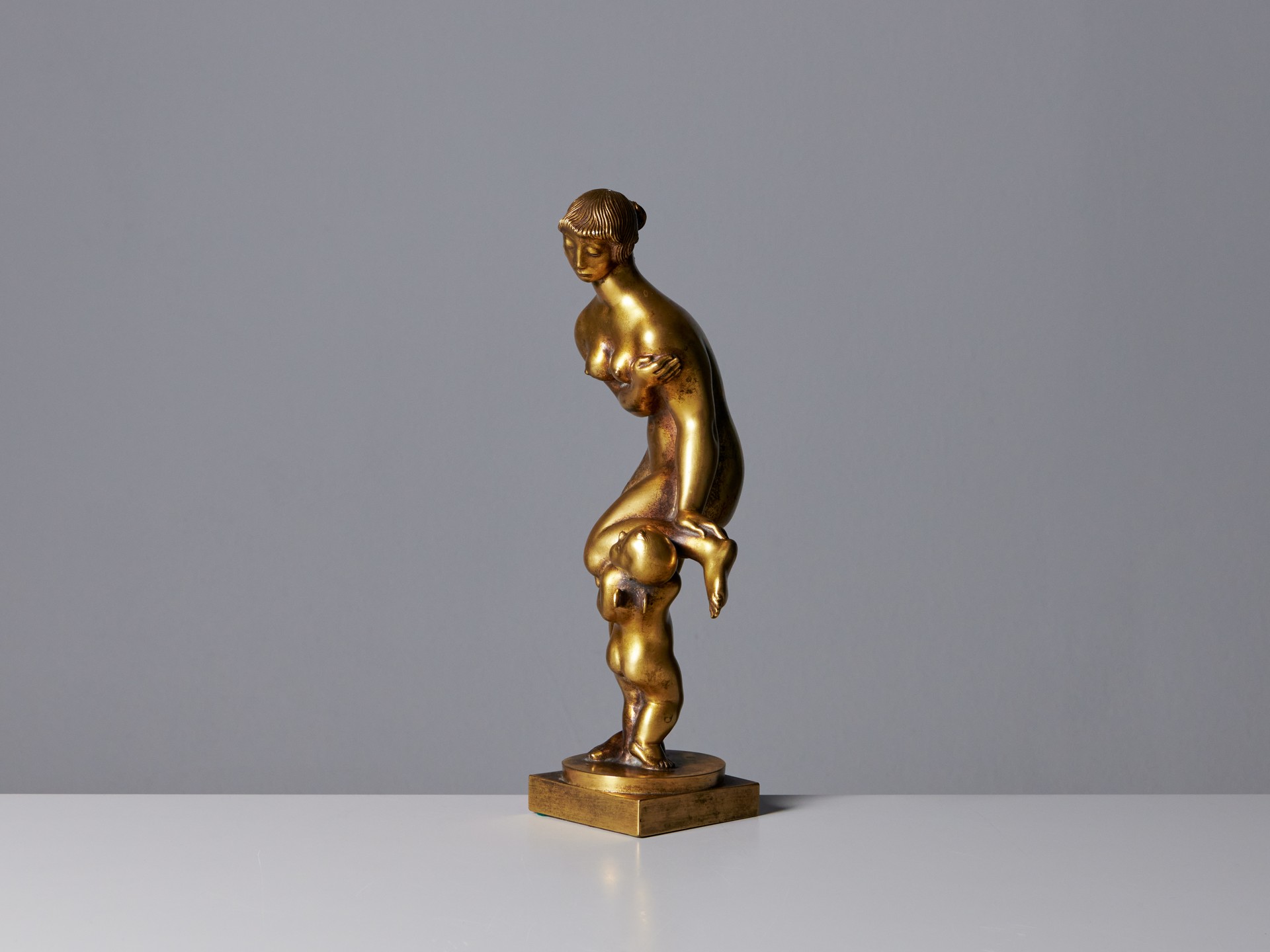 'Pige with Amorin' Sculpture image 2