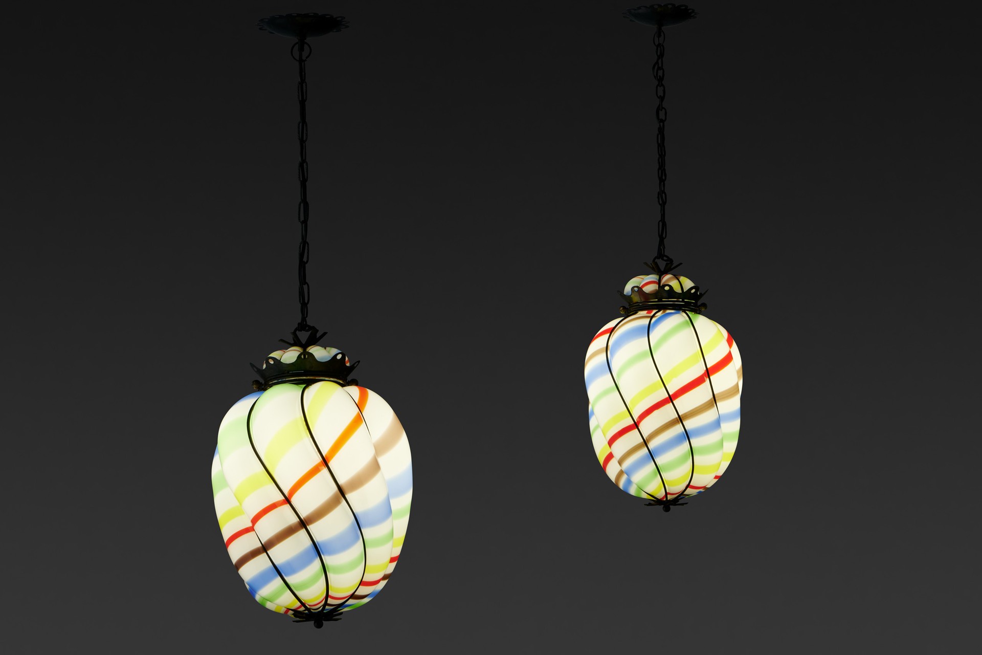 Pair of Italian Ceiling Lanterns image 6
