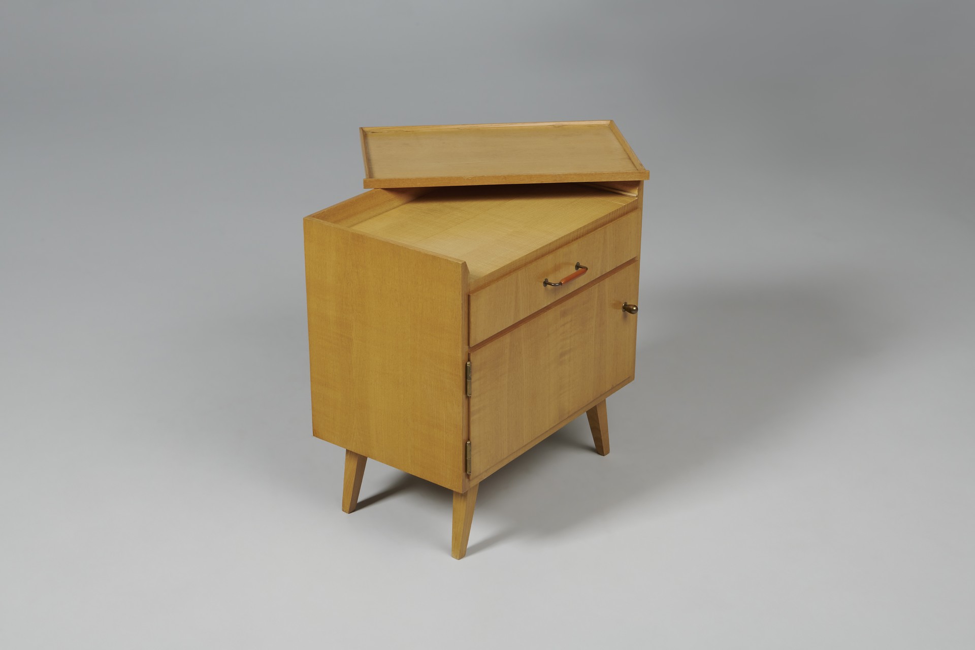 Pair of Bedside Tables image 5