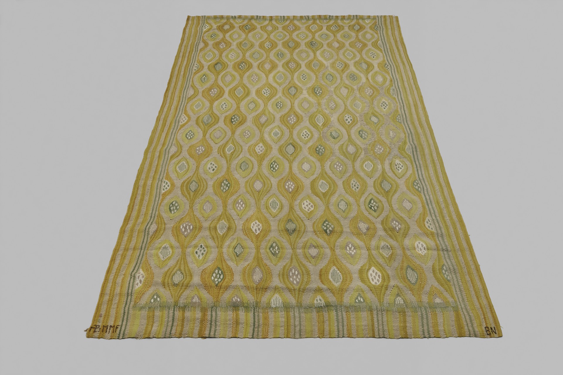 Tapestry 'Kärnfrukt' image 2