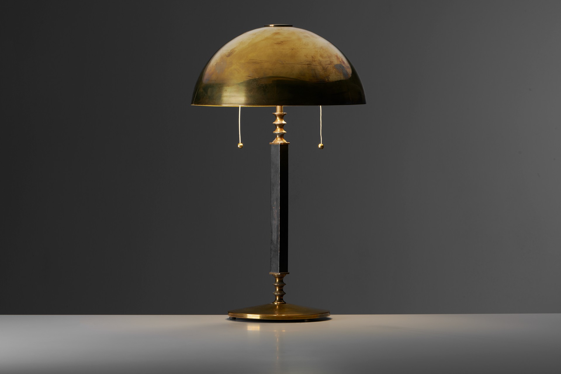 Neoclassical Table Lamp image 2
