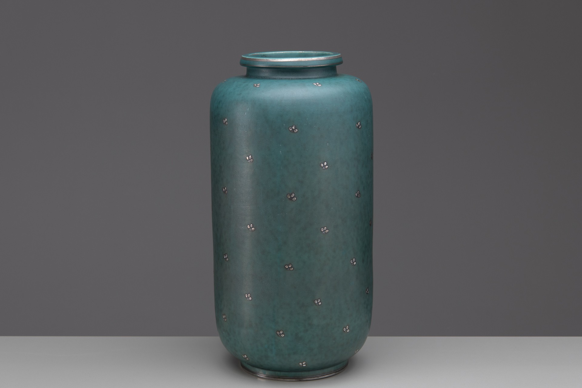 'Argenta' Vase image 2