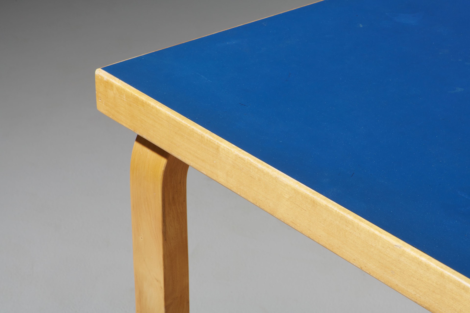 Dining Table image 4
