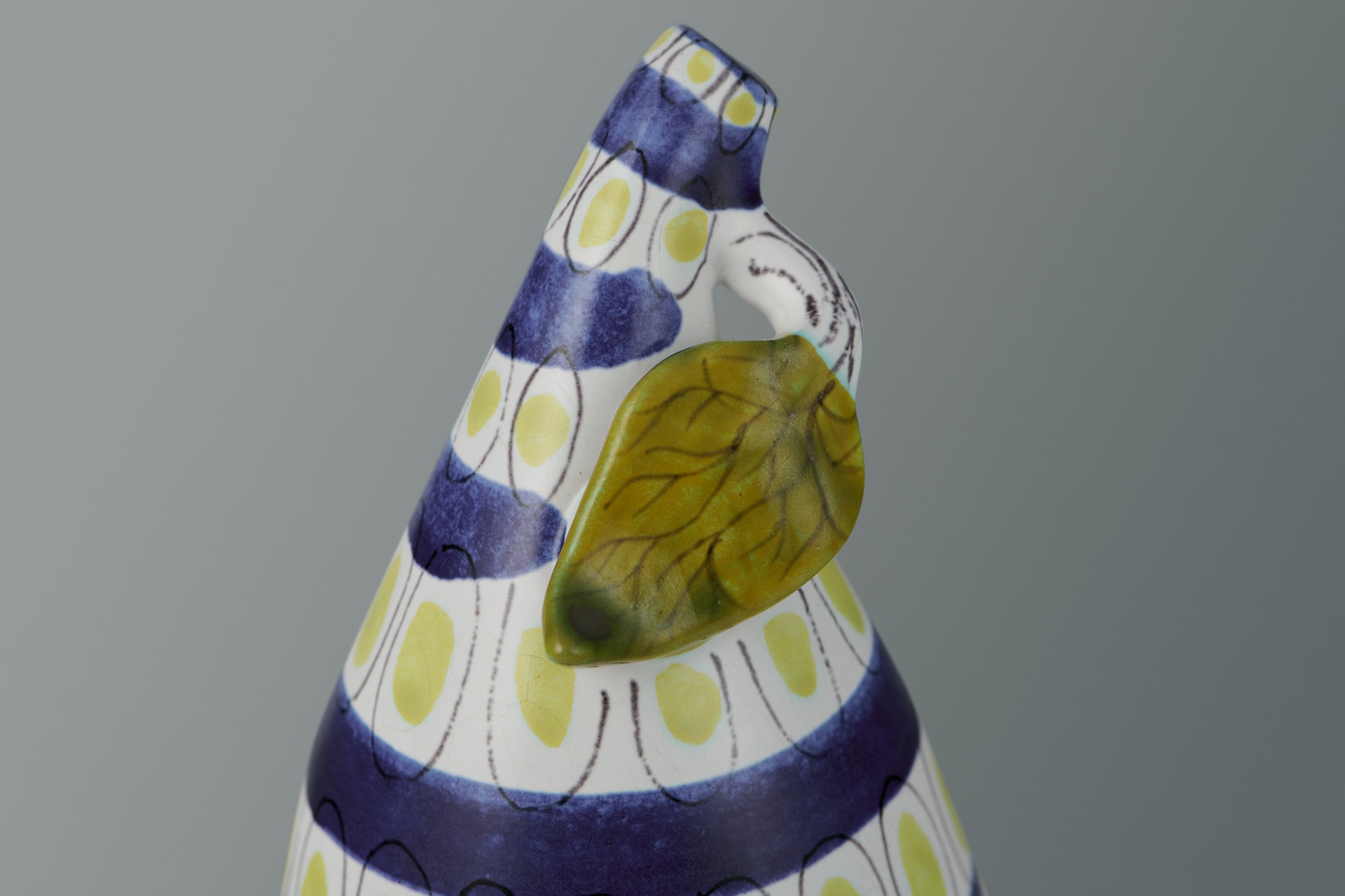 Vessel with Cover image 3