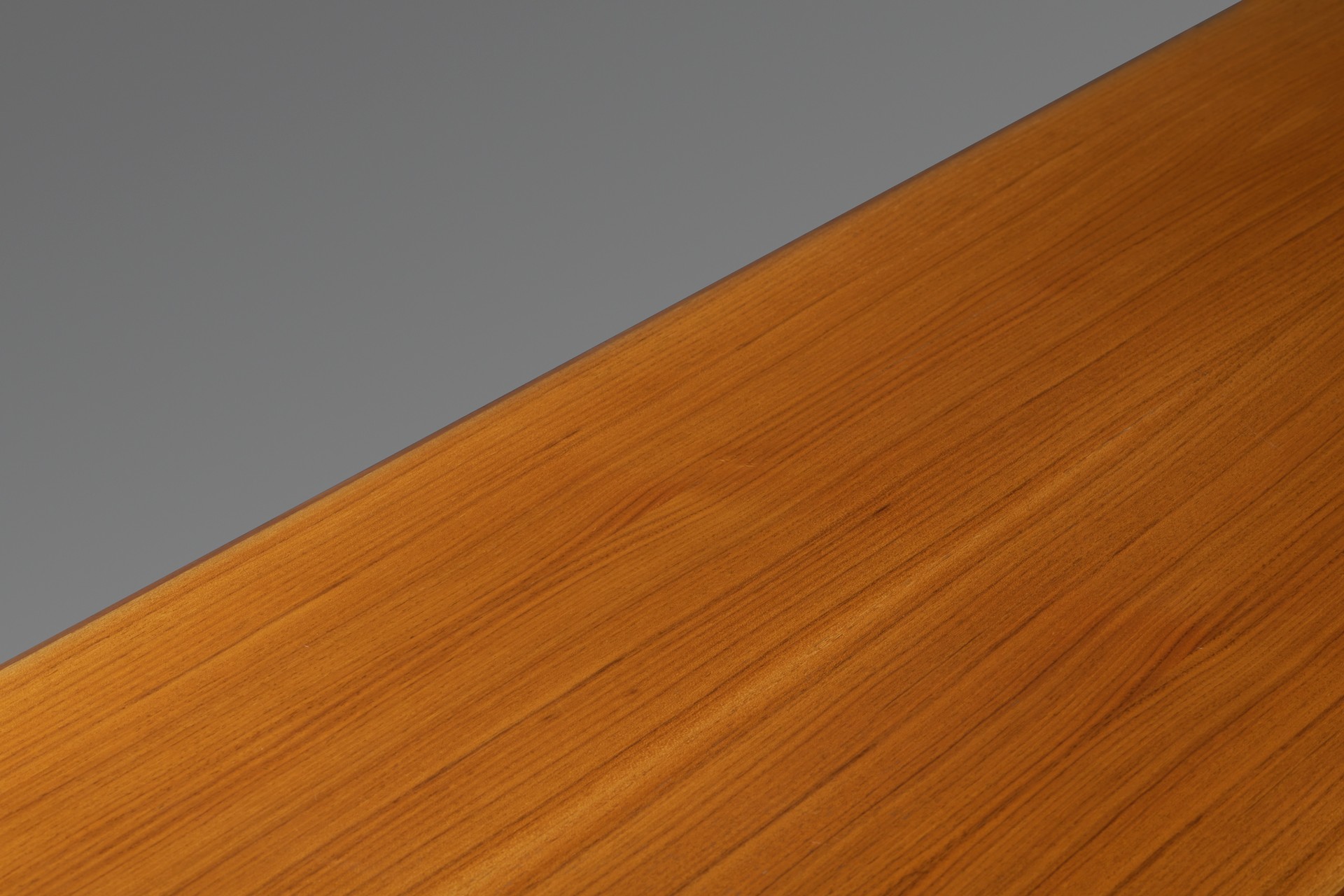 Library Console, Model no. 2226 image 6