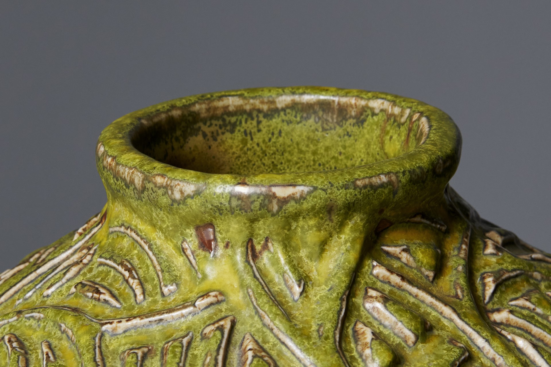 Vase image 6