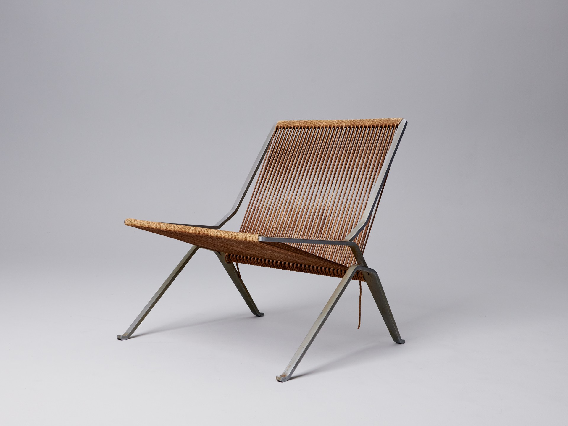'PK-25' Lounge Chair image 3