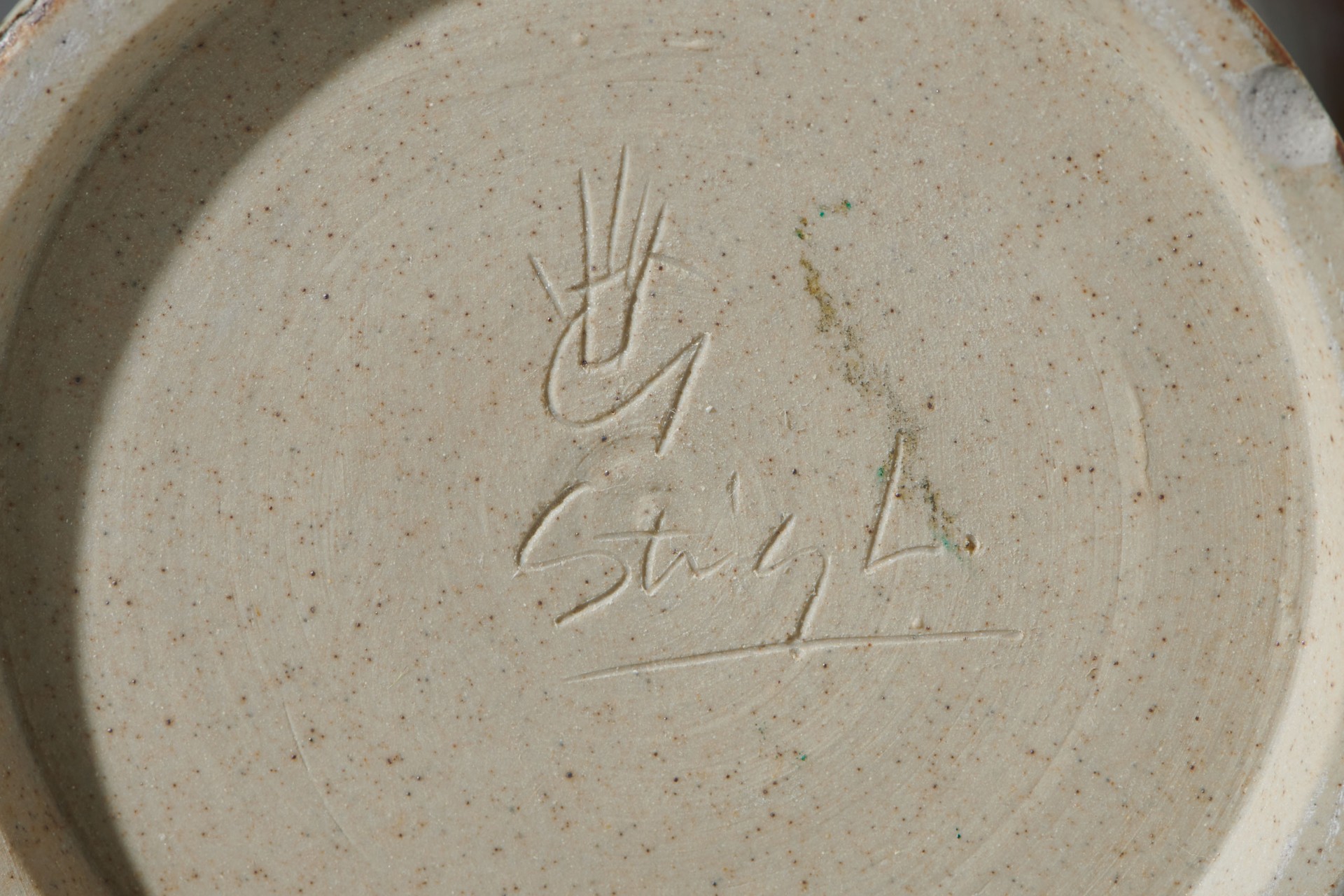 Vase image 4