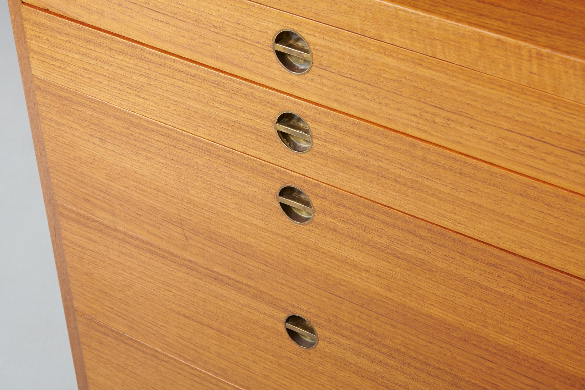 Chest of Drawers image 4