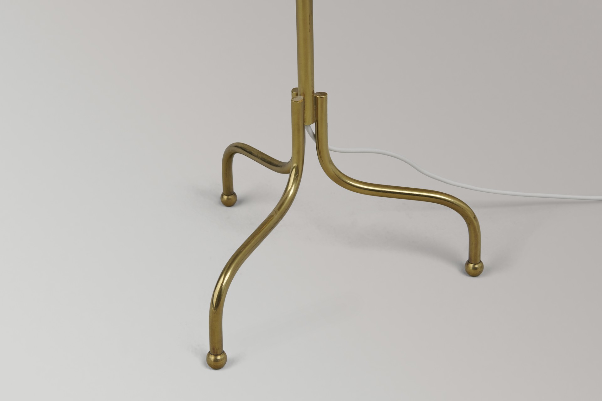 Floor Lamp image 3