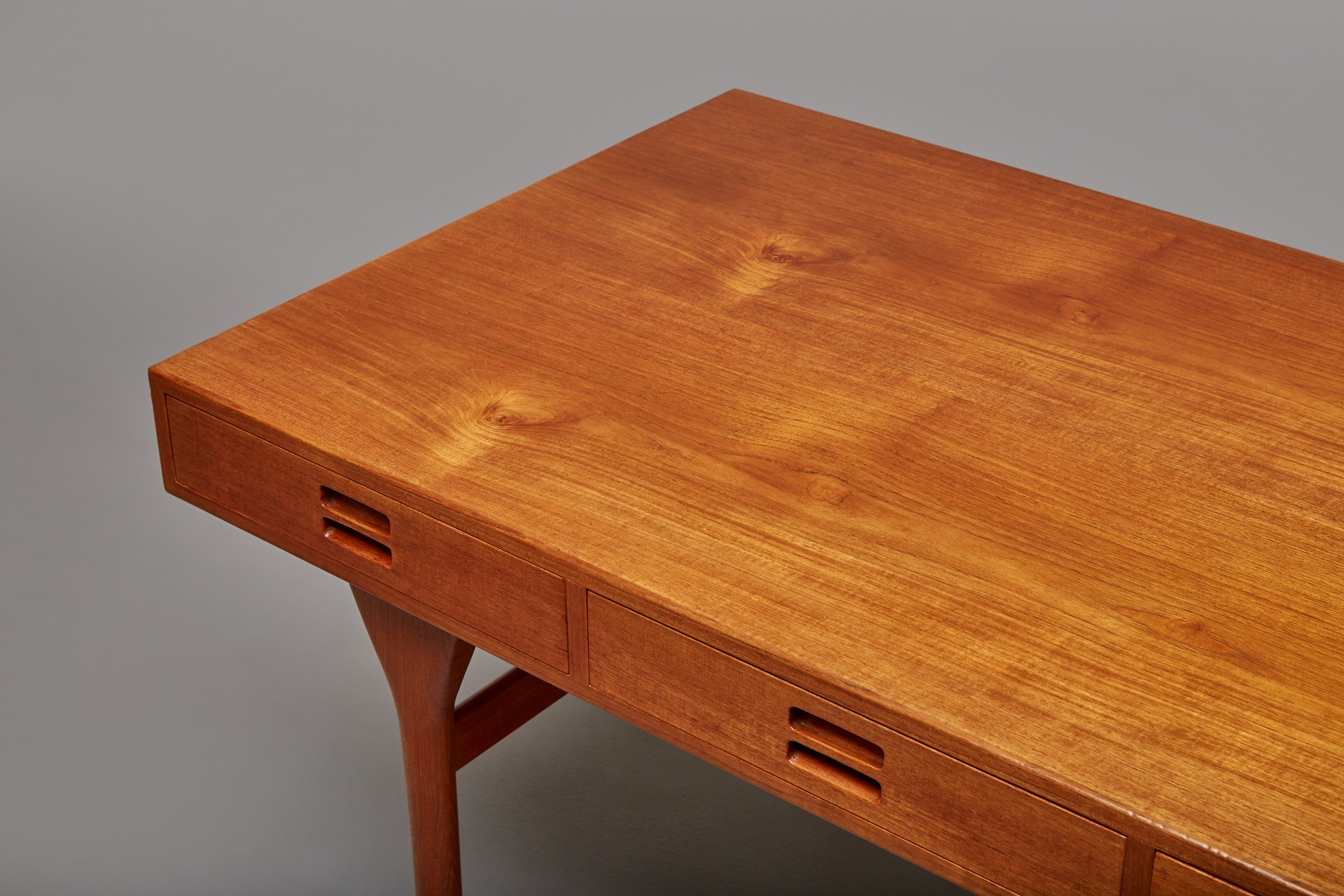 Four Drawer Desk image 4
