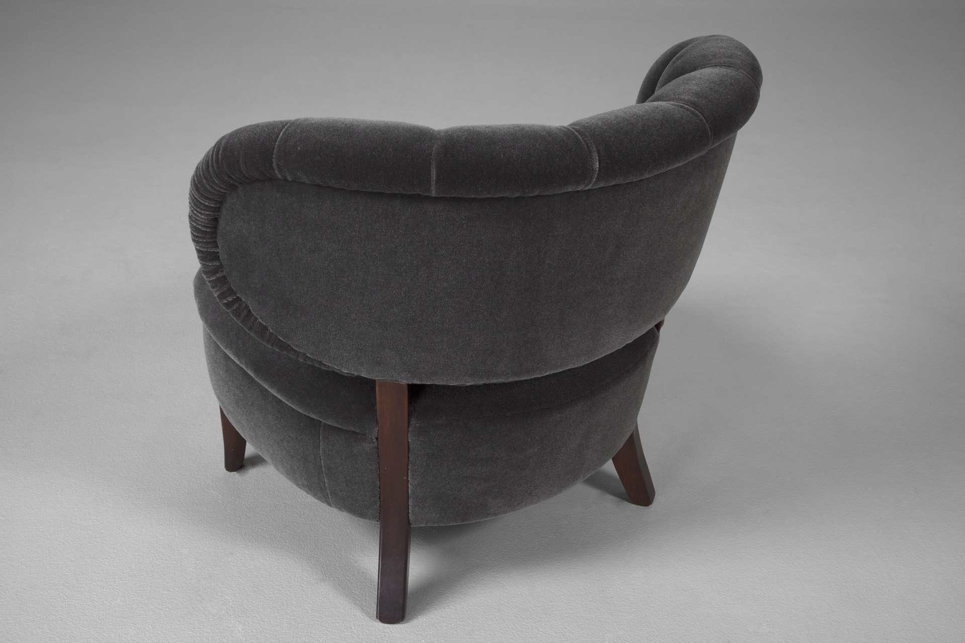 Lounge Chairs image 5