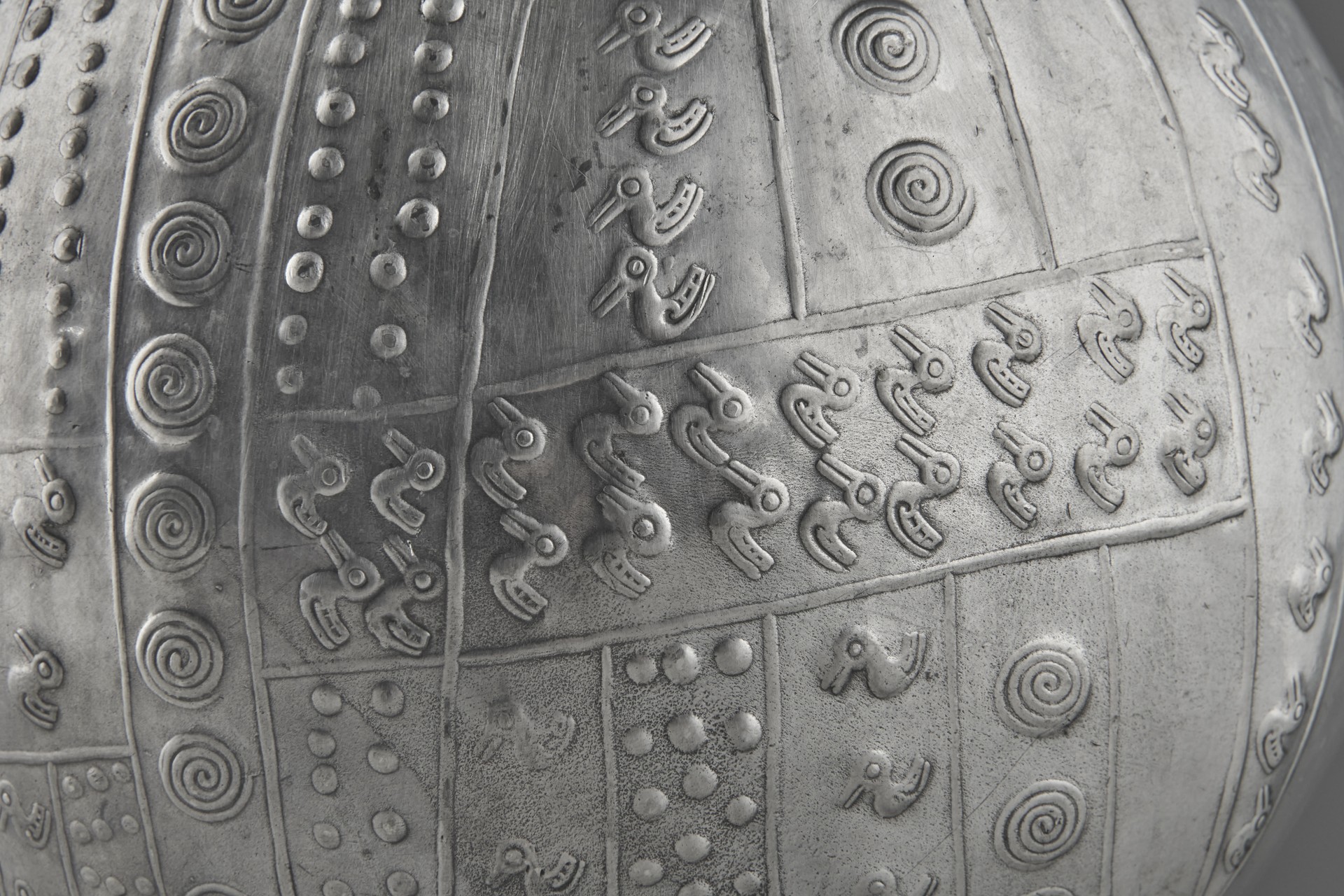 'Peruvian' Urn image 4