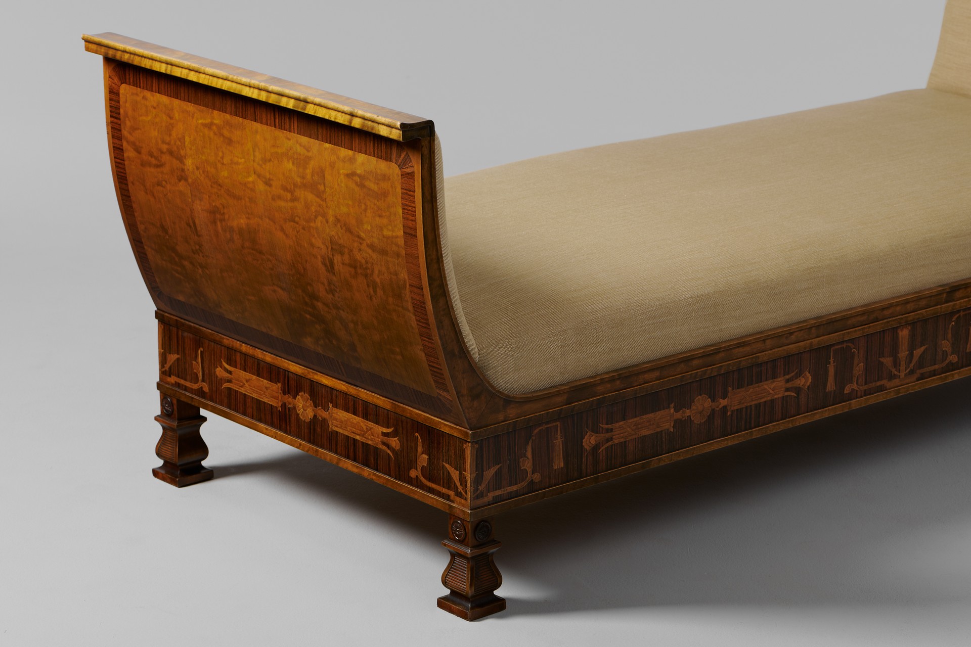 Daybed image 3