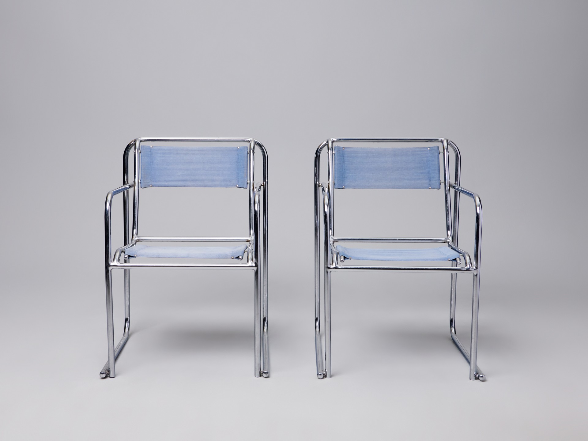 Pair of 'RP-7' Stacking Chairs image 3