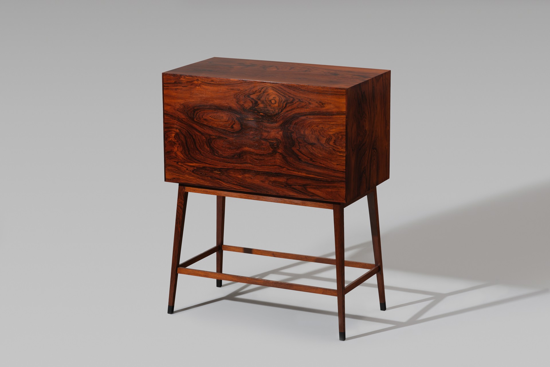 Bar Cabinet image 8