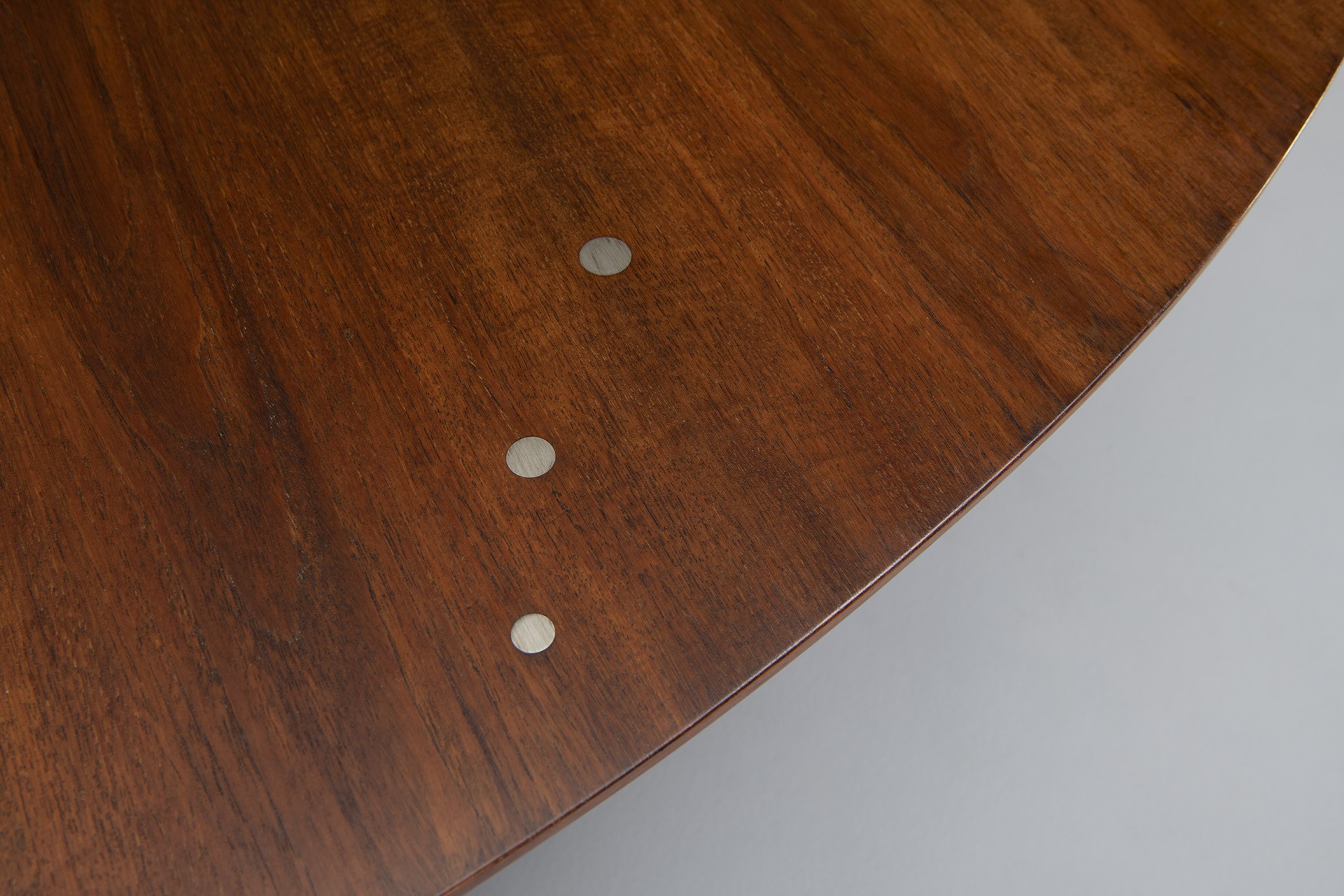 "Judas" Dining table image 8