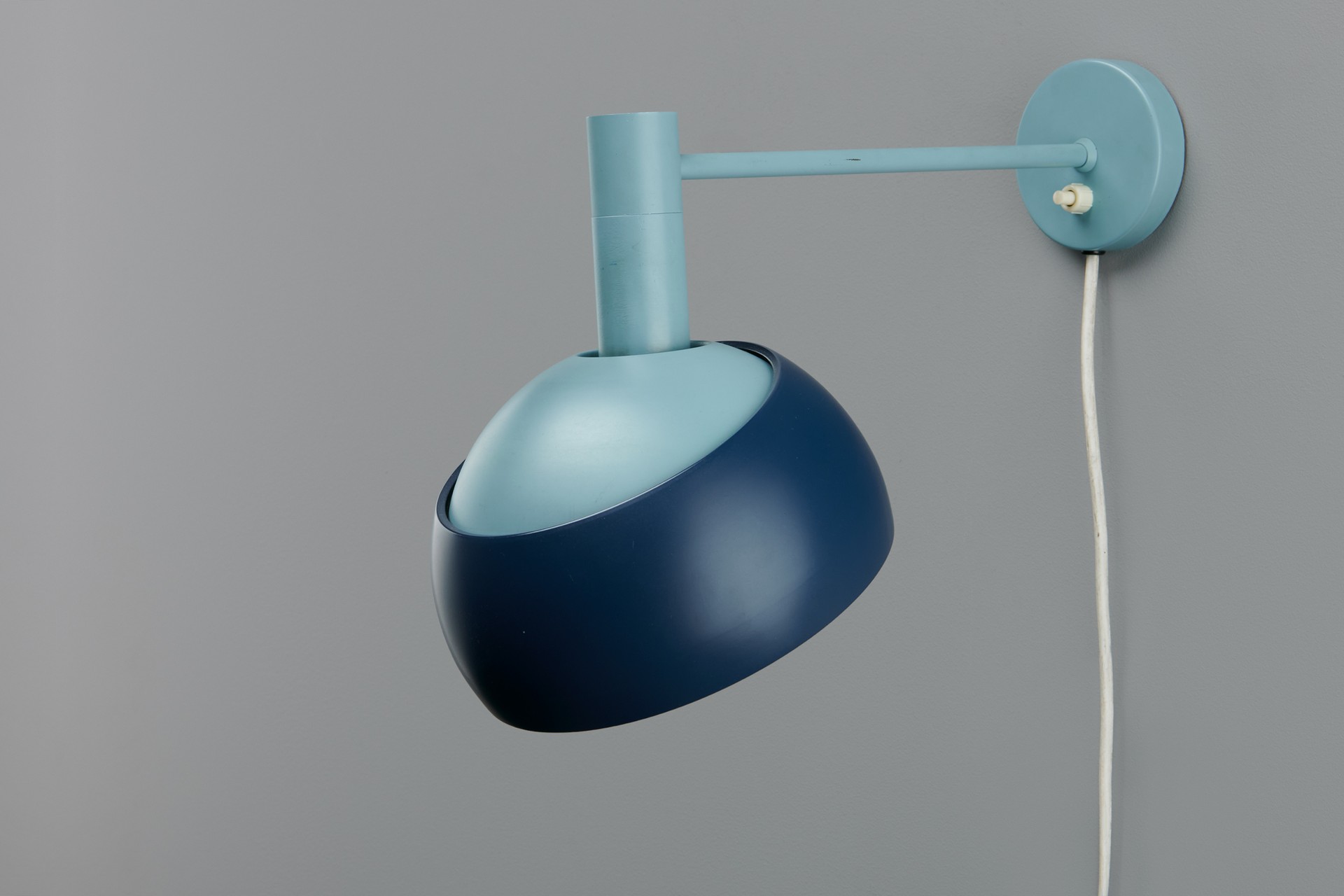 Wall lamp