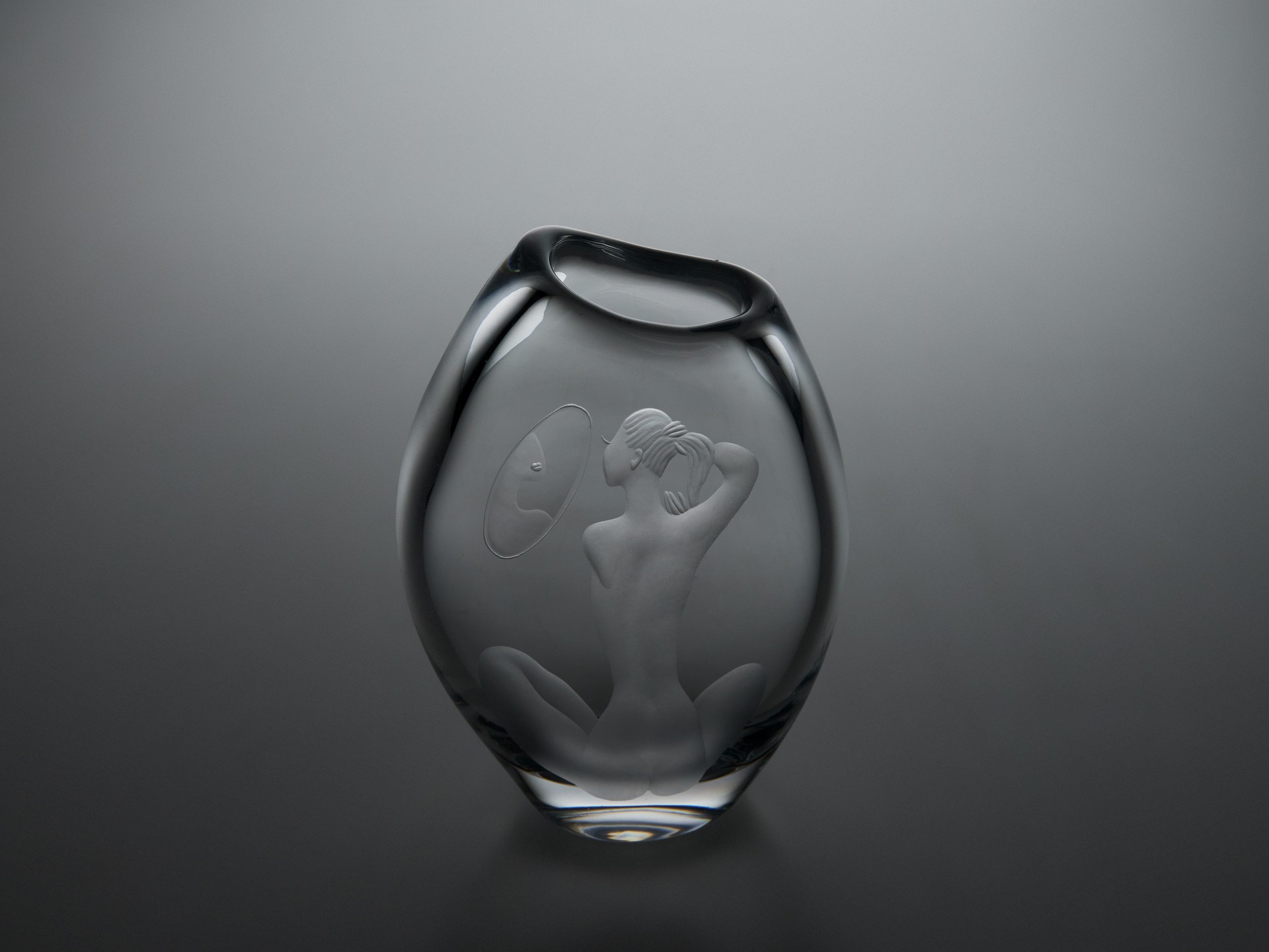 Vase image 3