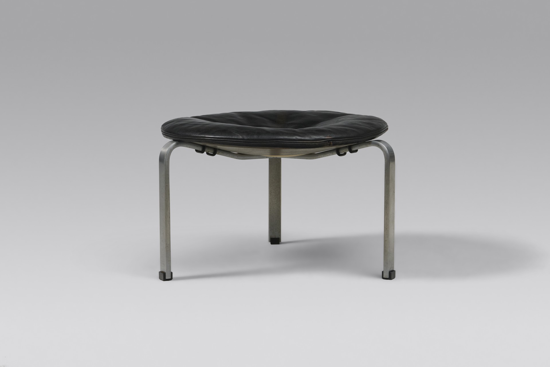 Stool 'PK 33' image 2
