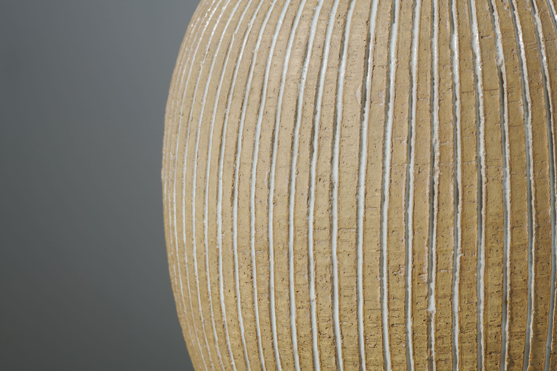 Vase image 3