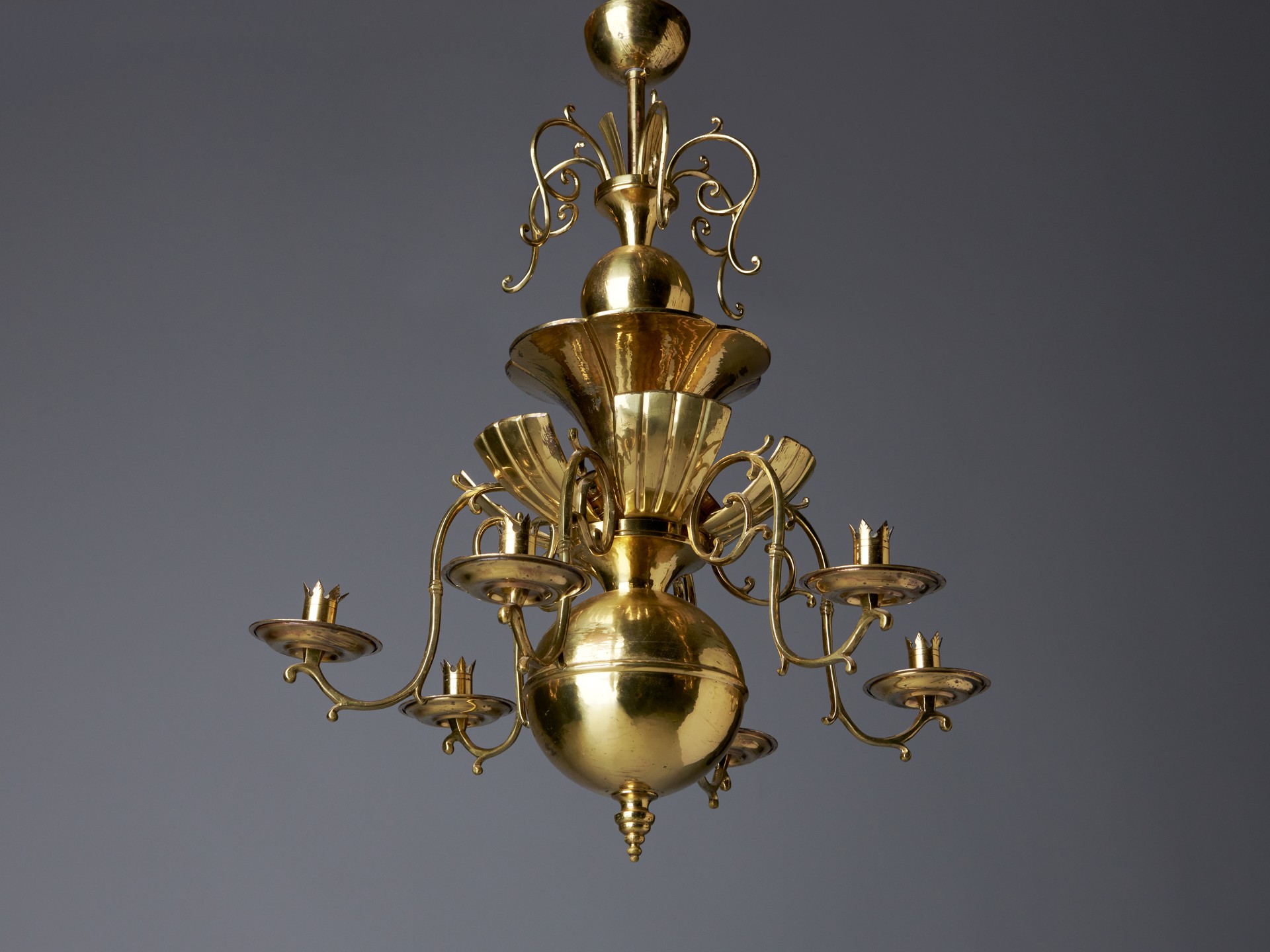 Chandelier image 3