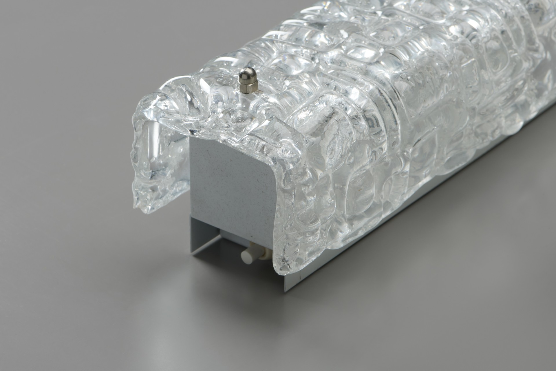 Pair of 'Slovenia' Wall Lamps image 4