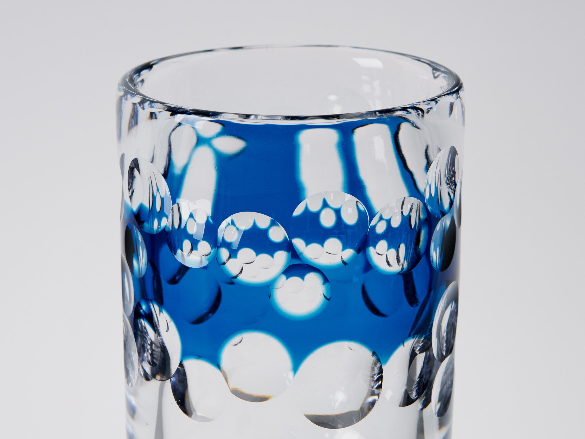 Vase image 3