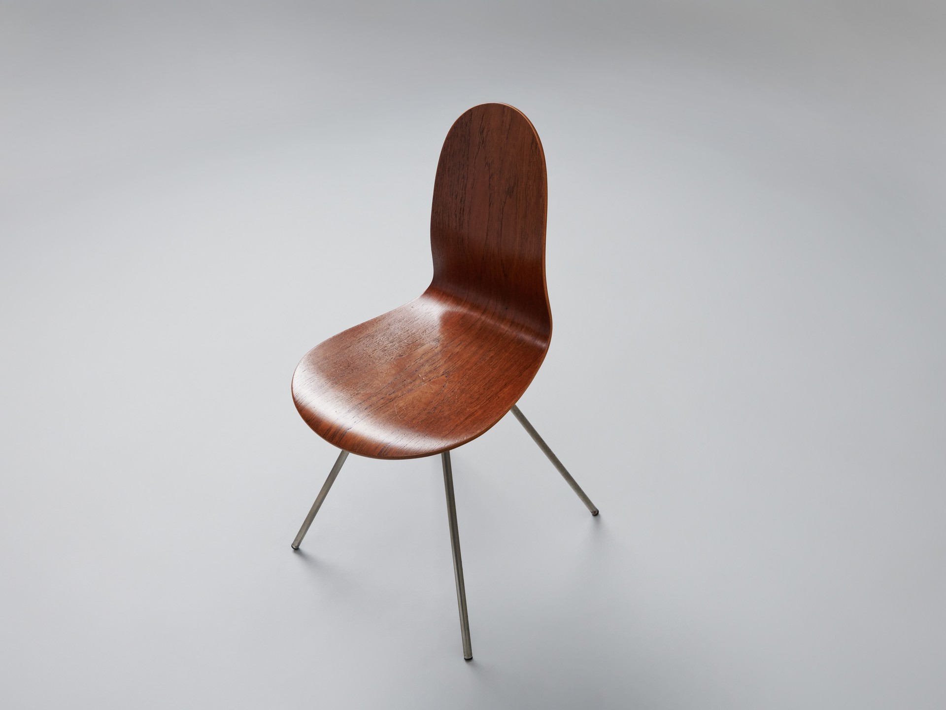 Set of Four 'The Tongue' Chairs image 5