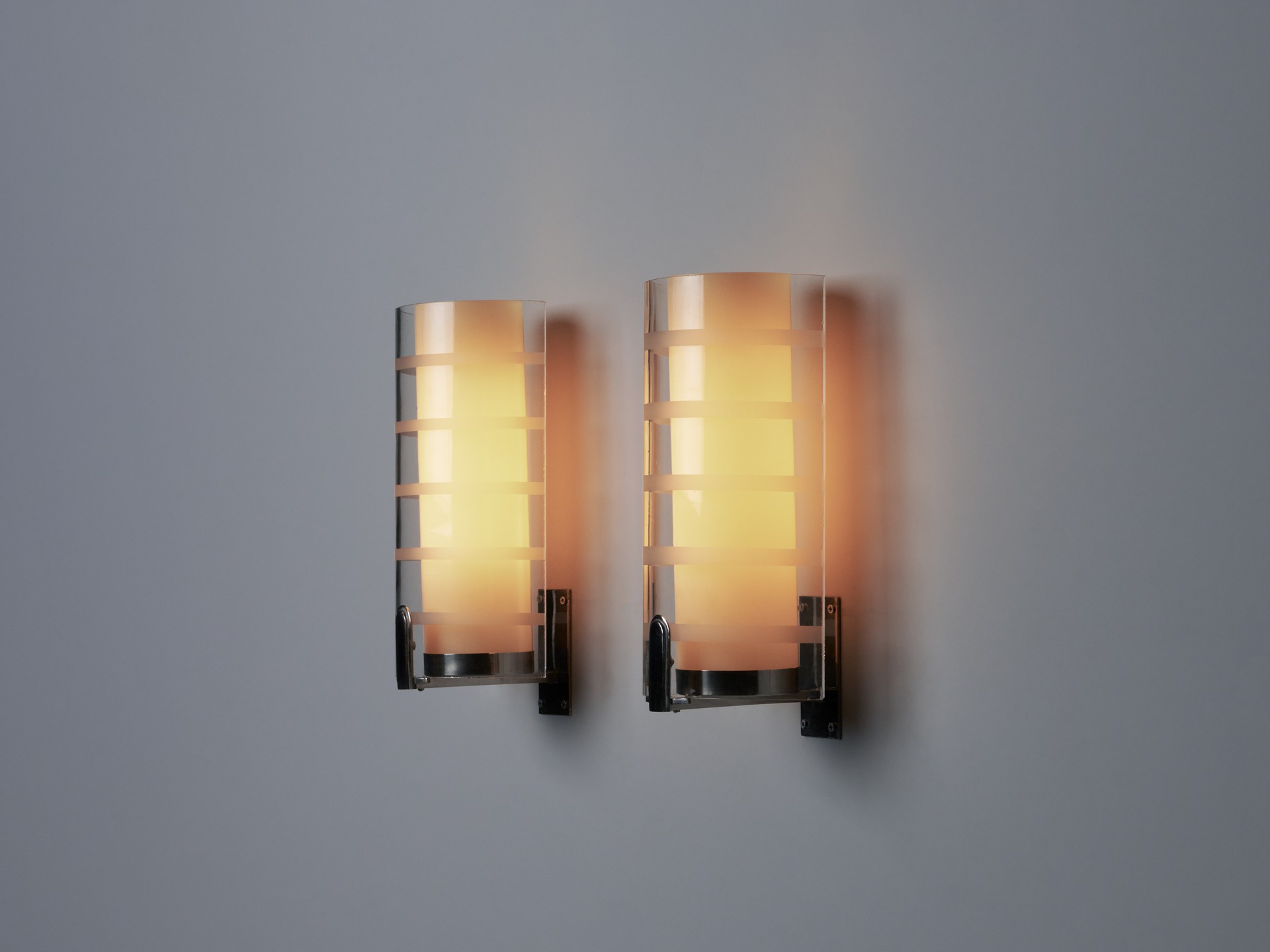 Pair of Wall Lamps image 4