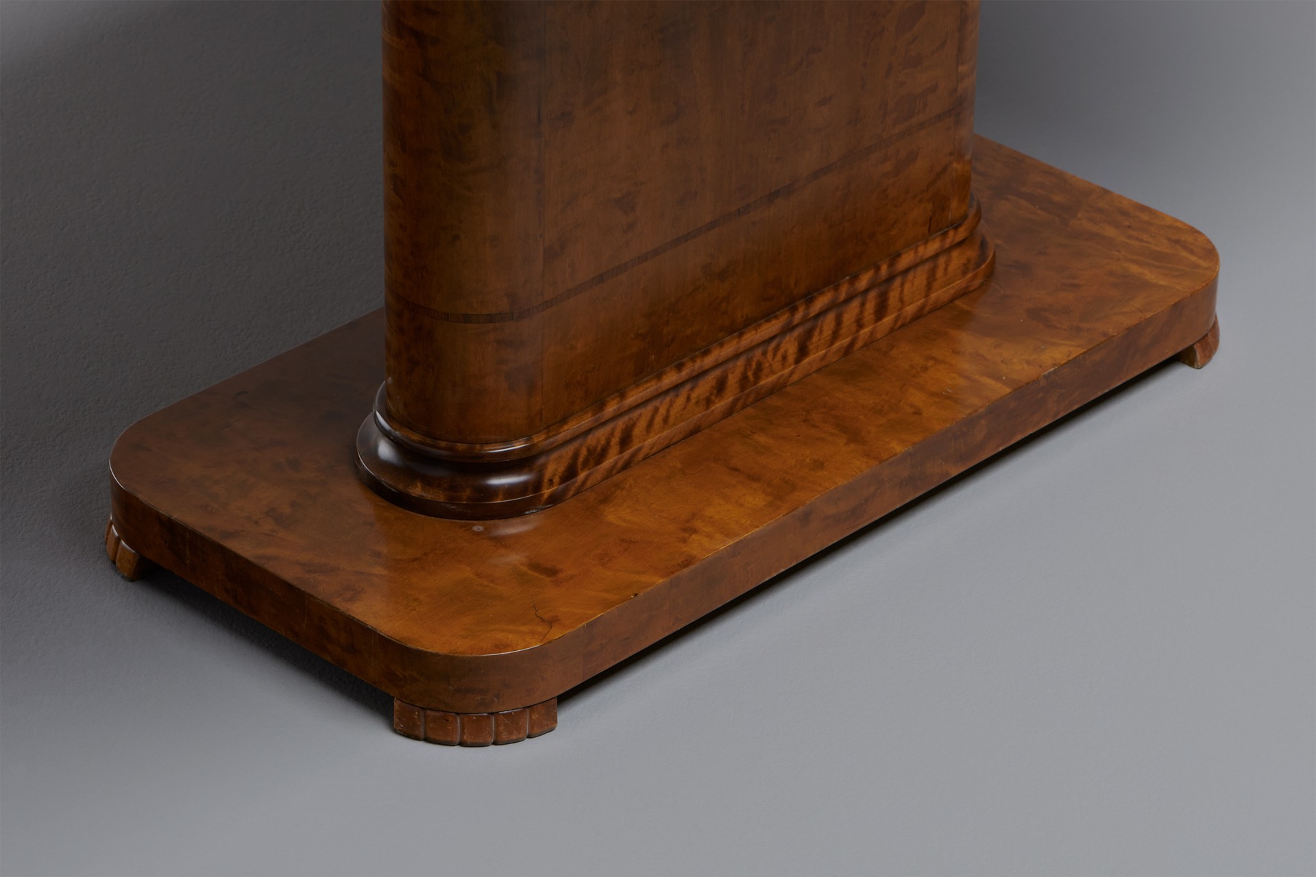 Console table image 2