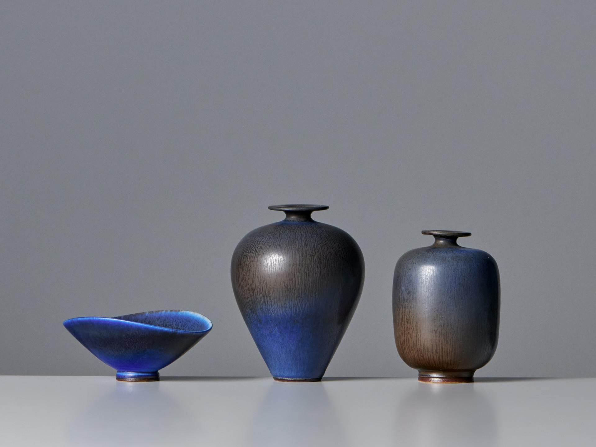 Set of Three Vases image 2