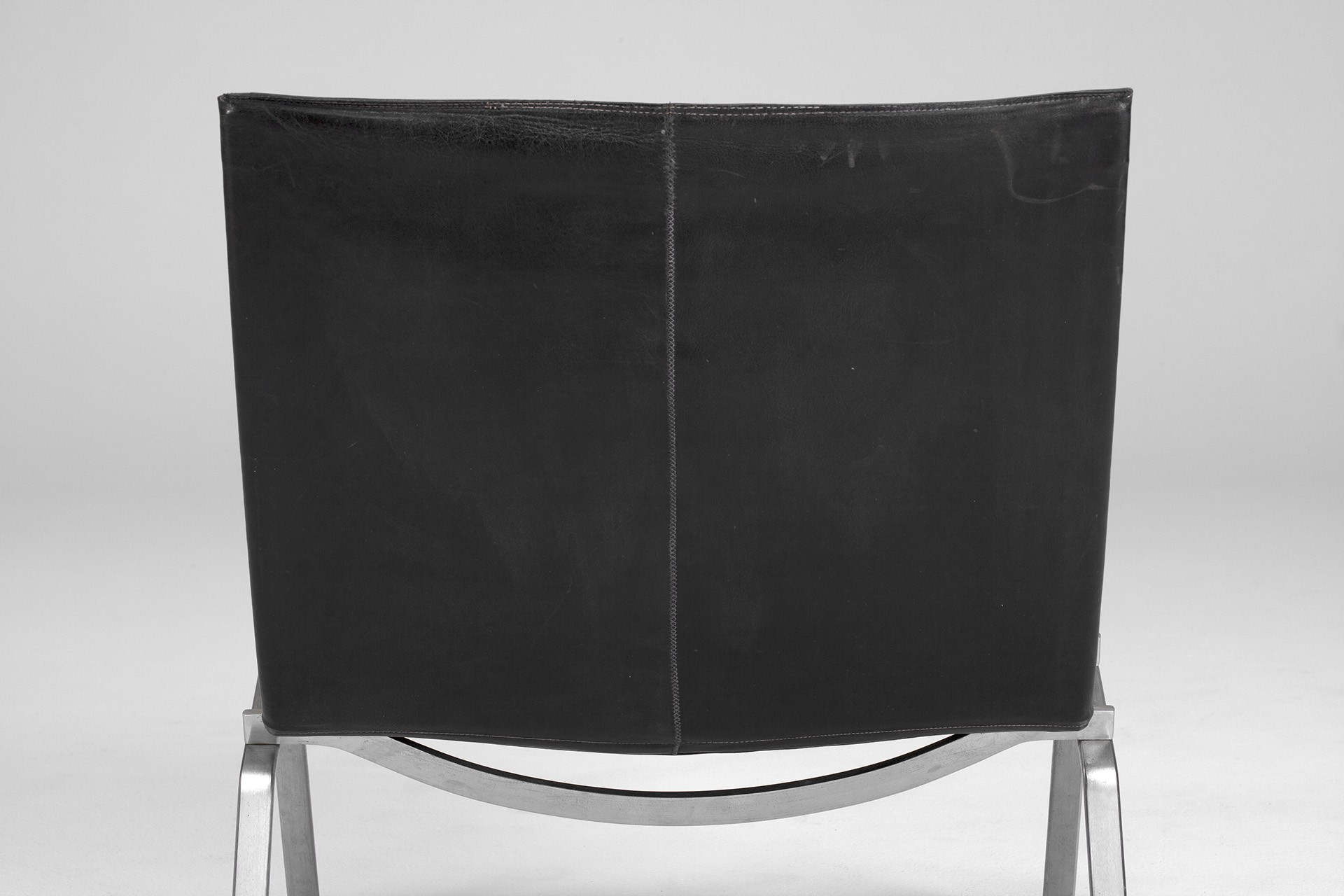 Pair of PK 22 chairs image 4
