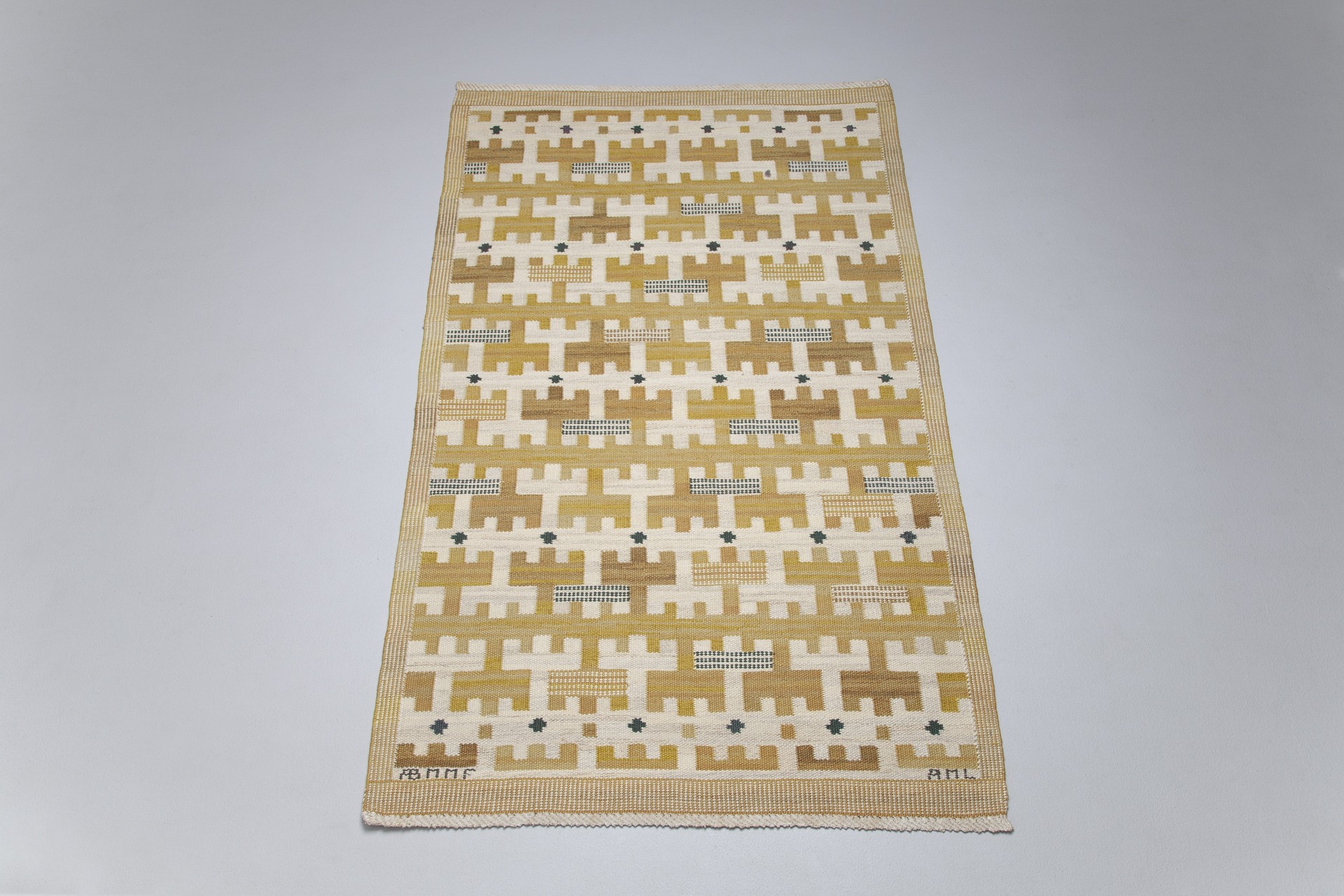 'Gulbroka' Carpet image 2