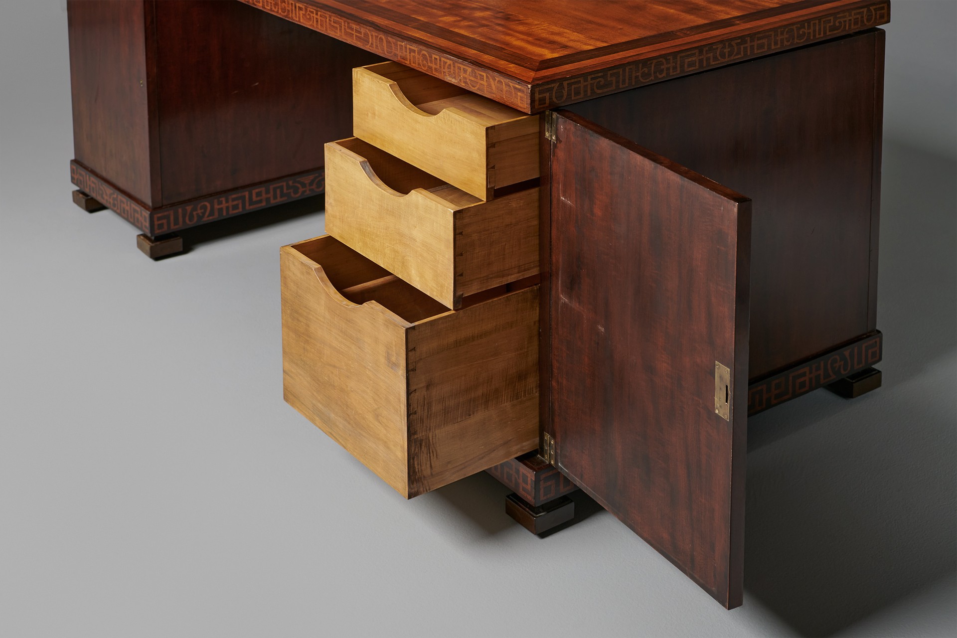 Desk image 5