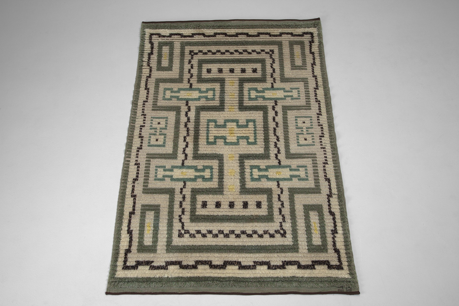 Carpet image 2