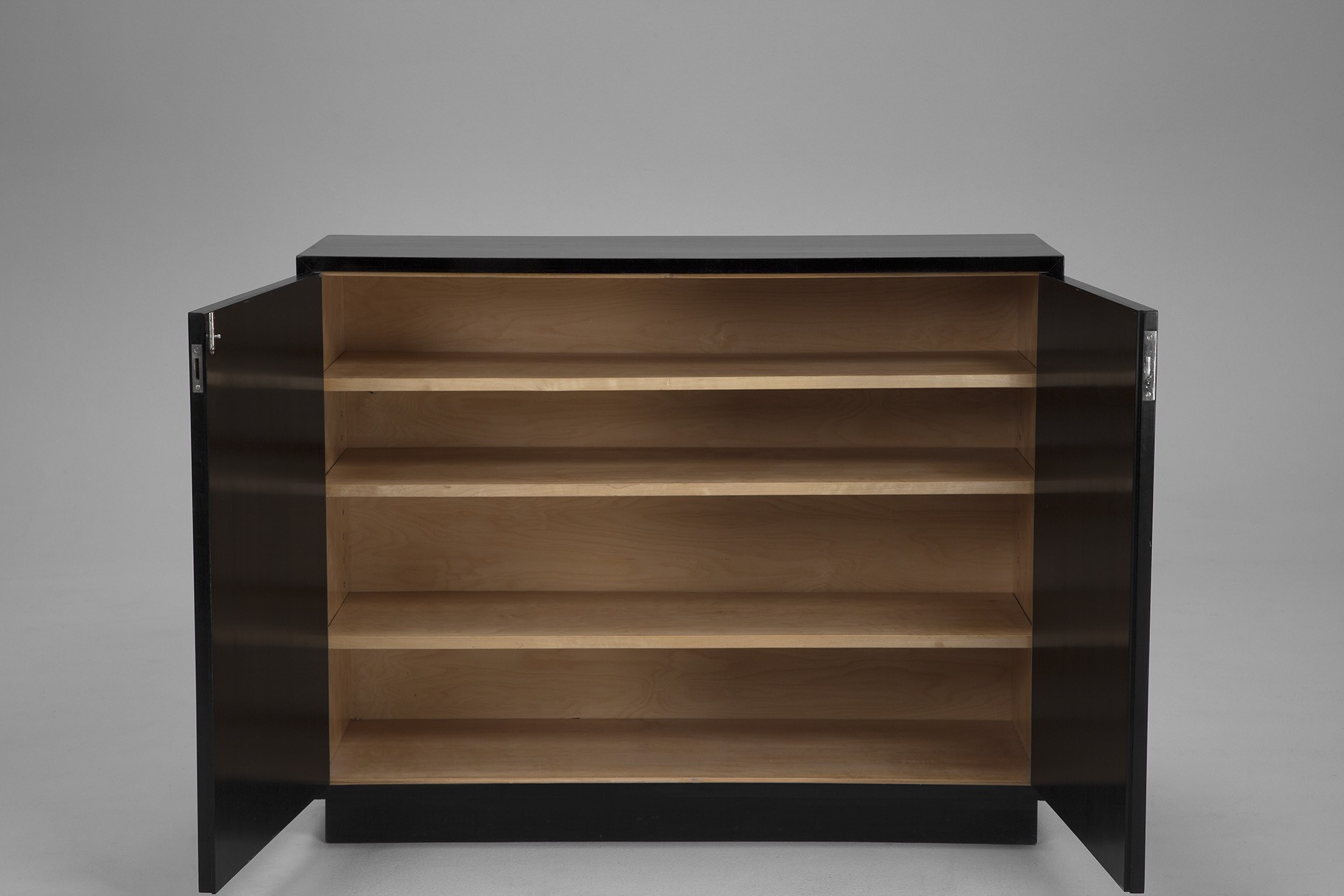 Cabinet image 3